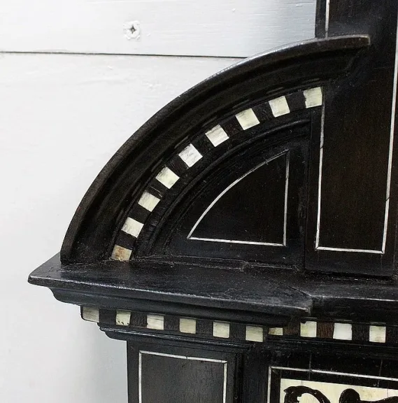 NAPOLEON III PERIOD DISPLAY CABINET