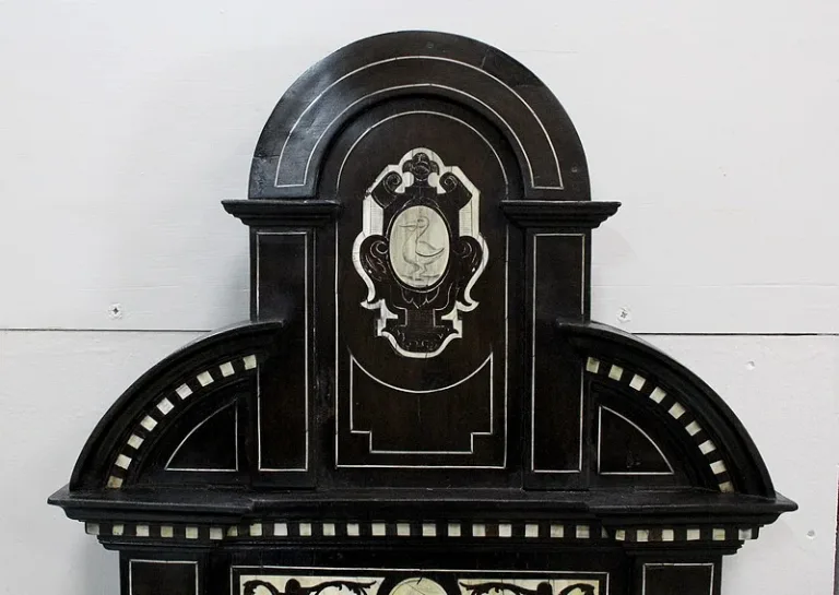 NAPOLEON III PERIOD DISPLAY CABINET