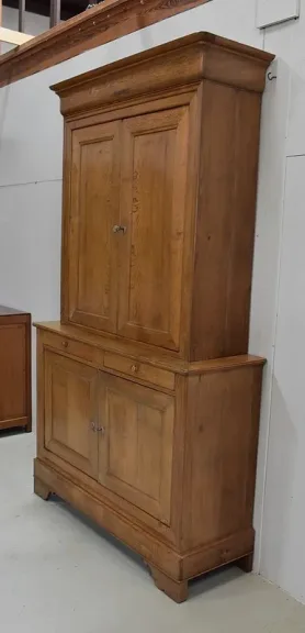 FRANZÖSISCHES BUFFET AUS DEM 19. JAHRHUNDERT
