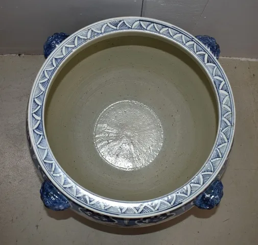 CERAMIC VASE