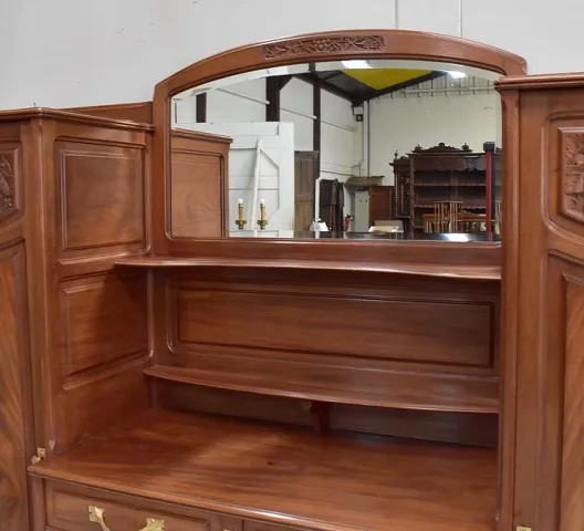 Meuble en Acajou, Art Nouveau – 1900