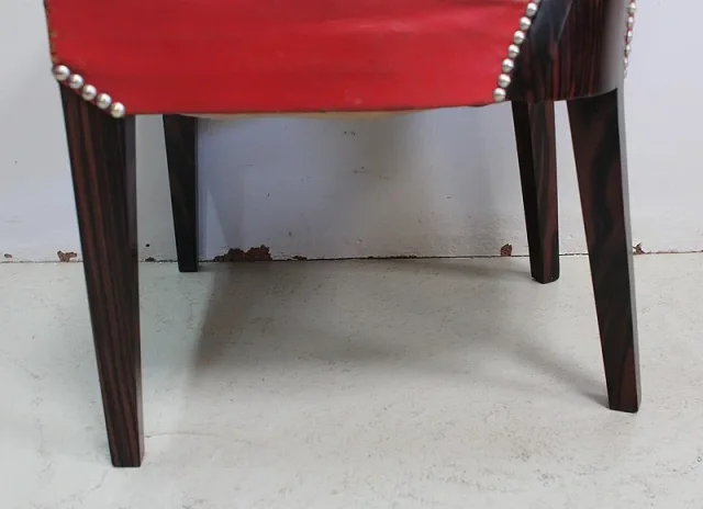 Paire de Chaises en Ébène de Macassar et Cuir Rouge – 1930