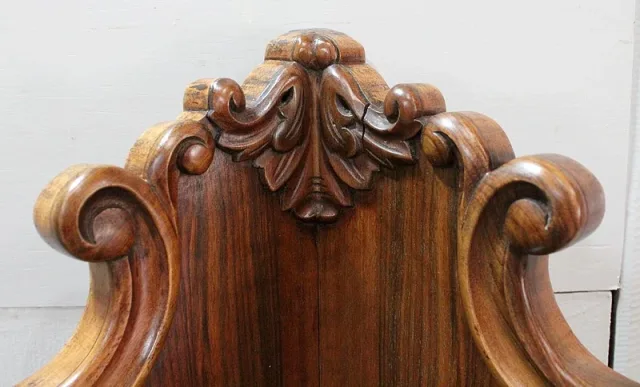 Rare Paire d’Encoignures en Noyer – Fin XIXe