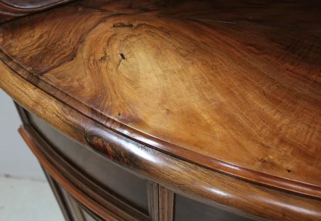 Rare Paire d’Encoignures en Noyer – Fin XIXe