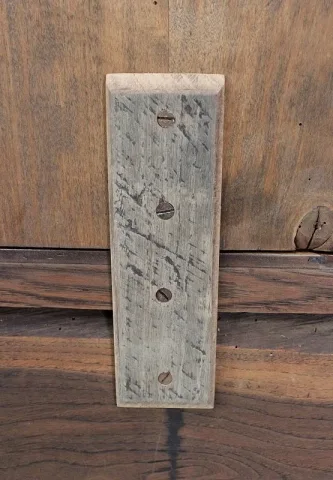 Rare Paire d’Encoignures en Noyer – Fin XIXe