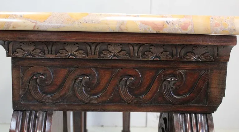 LOUIS XVI STIJL CONSOLETAFEL