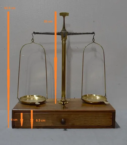 Petite Balance de Bijoutier, type Trébuchet – 1900