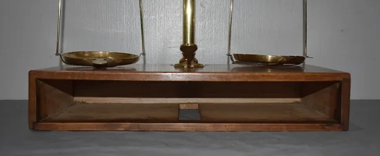 Petite Balance de Bijoutier, type Trébuchet – 1900