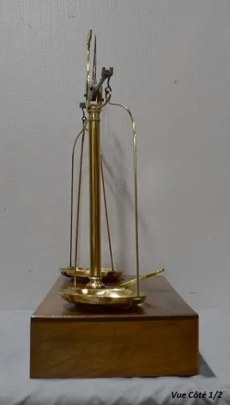 Petite Balance de Bijoutier, type Trébuchet – 1900