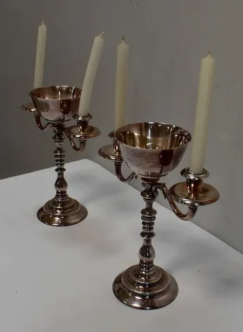 Paire de Chandeliers en Métal Argenté – XXe
