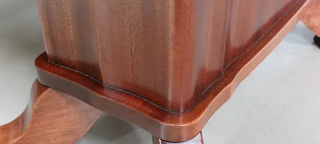 FRENCH EXTENDING TABLE