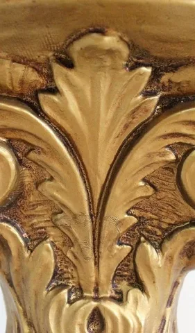 Buste de Fillette et Colonne Torsadée, en Plâtre Doré – 1900 / 1920