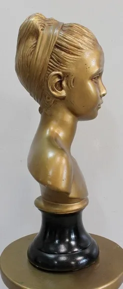 PFLASTERBUST UND SPALTE