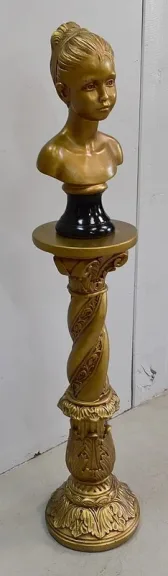 PFLASTERBUST UND SPALTE