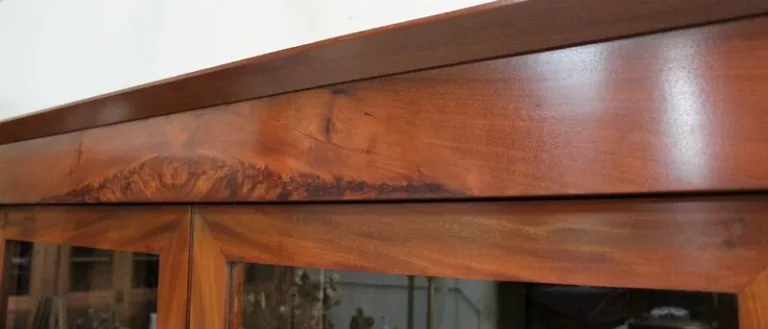 FRANZÖSISCHER DIRECTOIRE STYLE BOOKCASE