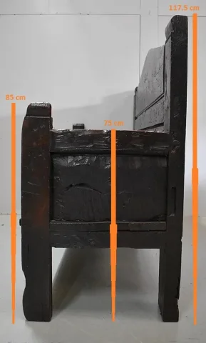 EICHENBANK AUS DEM 17. JAHRHUNDERT
