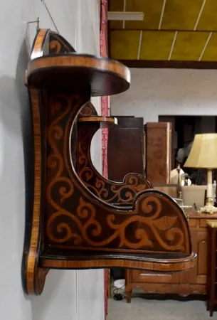 Étagère d’Applique en Bois Noirci, goût Art Nouveau – 1900