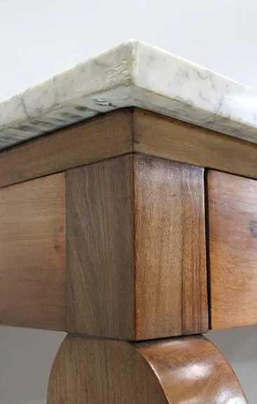 Console de Propriété, en Noyer massif, époque Restauration – Début XIXe