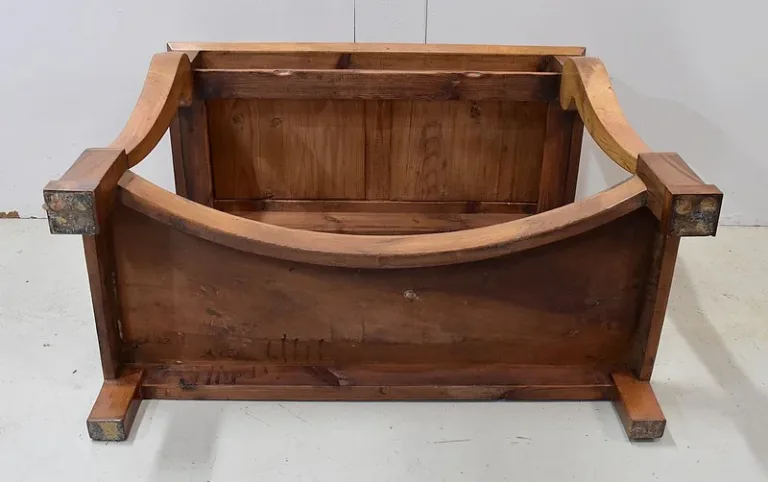 Console de Propriété, en Noyer massif, époque Restauration – Début XIXe