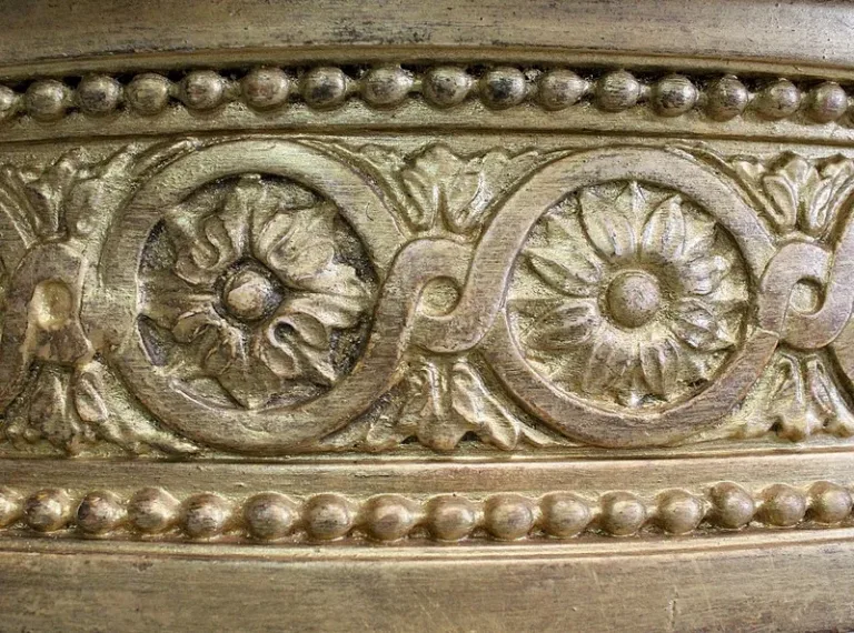 Ensemble Miroir Trumeau et Console Demi-Lune, en Bois Doré – Fin XIXe