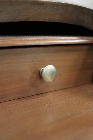 Petit Bureau de Pente en Merisier, style Louis XV – Fin XIXe