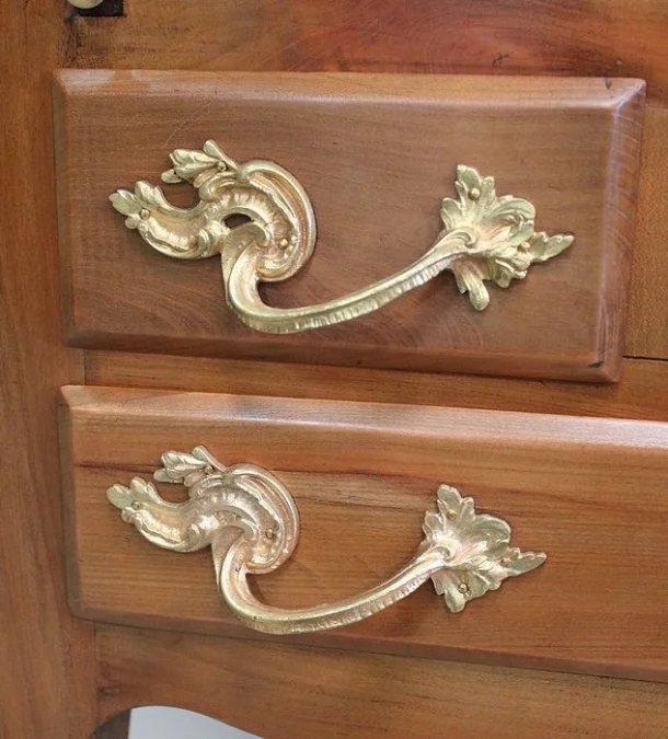 LOUIS XV STYLE SLOPE TOP DESK