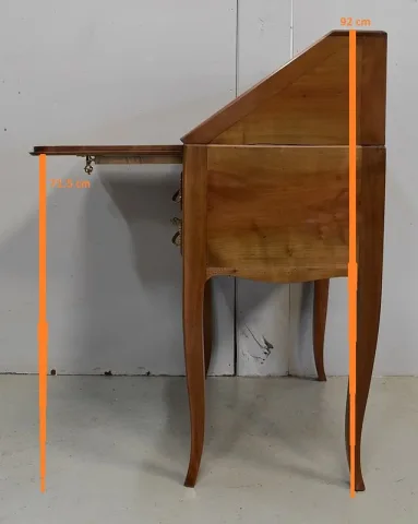 Petit Bureau de Pente en Merisier, style Louis XV – Fin XIXe