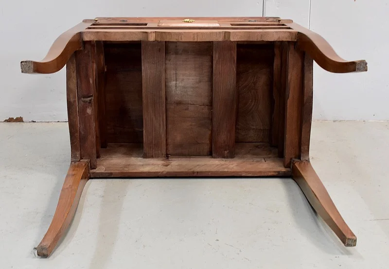 LOUIS XV STYLE SLOPE TOP DESK