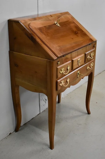 LOUIS XV STYLE SLOPE TOP DESK