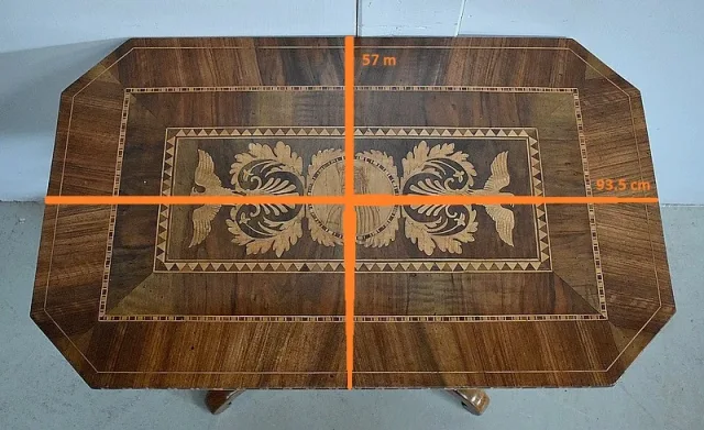 PEDESTAL TABLE