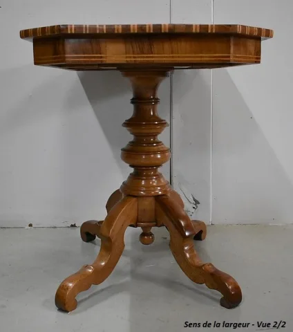 PEDESTAL TABLE