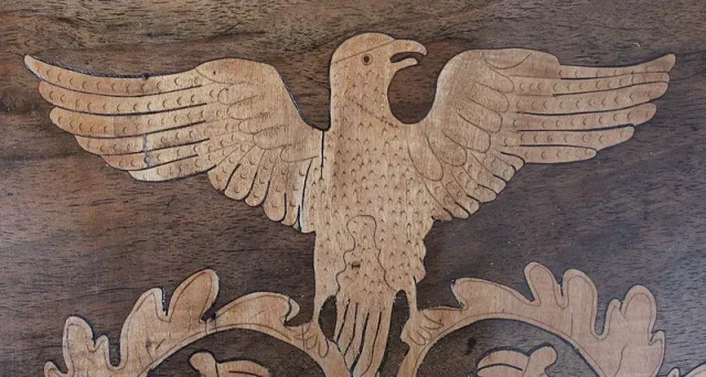 PEDESTAL TABLE