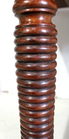 MESA DE HOJAS GOTA DE PERIODO DE LOUIS PHILIPPE