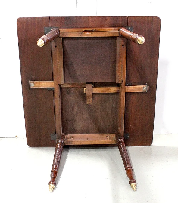 LOUIS PHILIPPE PERIOD DROP LEAF TABLE