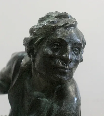 Bronze à Patine Verte, « Le Joueur de Boules » – Début XXe