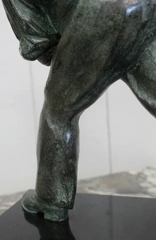 Bronze à Patine Verte, « Le Joueur de Boules » – Début XXe