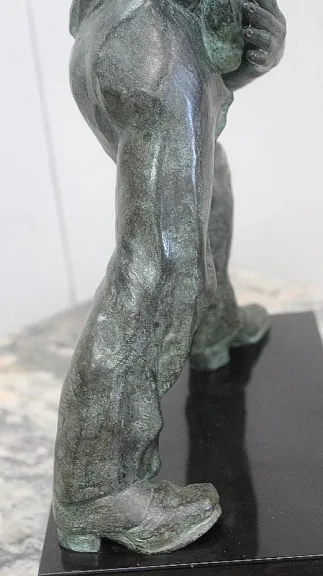 BRONZESKULPTUR