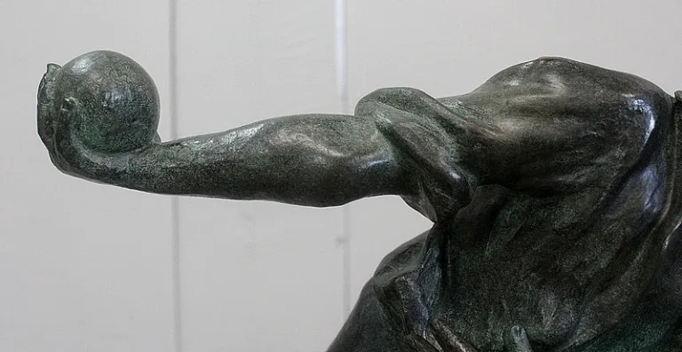 BRONZESKULPTUR