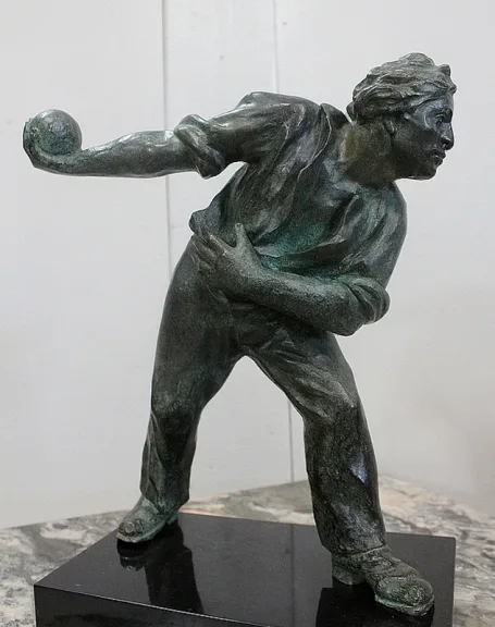 BRONZESKULPTUR