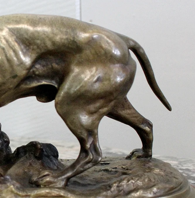 BRONZE DOG von PJ MENE
