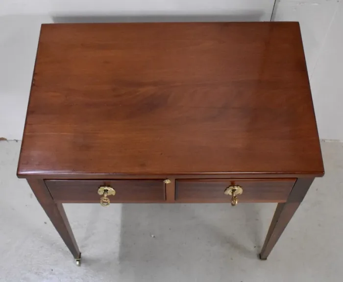 LOUIS XVI PERIODE KLEEDTAFEL
