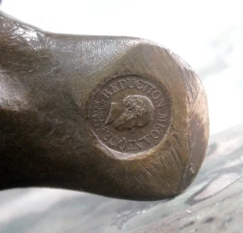 ESTATUILLA DE BRONCE DE A. COLLAS