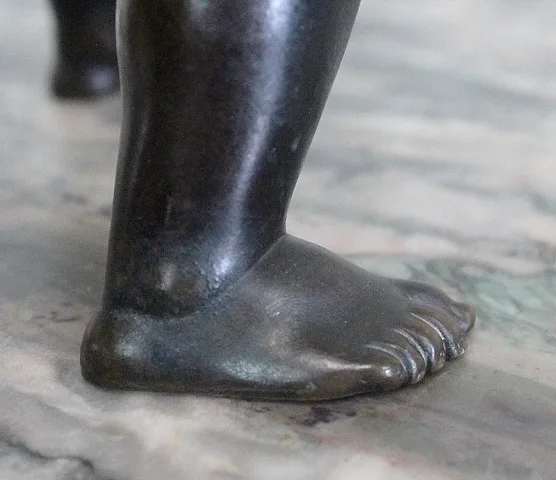 ESTATUILLA DE BRONCE DE A. COLLAS