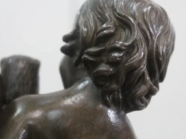 Bronze d’un Chérubin tenant une Oie, de A. Collas – XIXe
