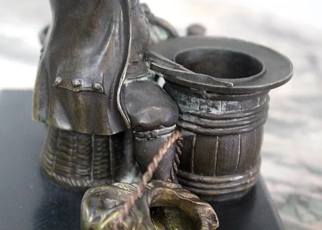 BRONZEN INKSTAND