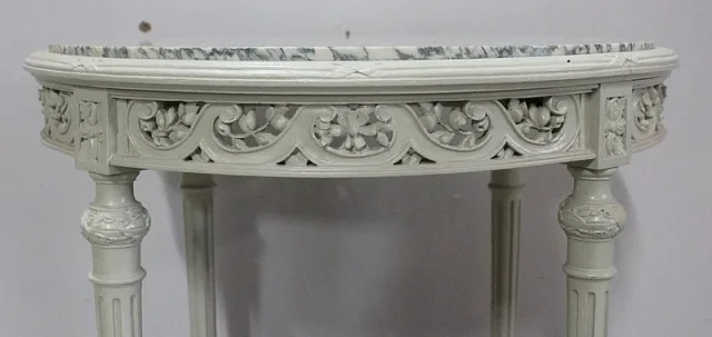 Guéridon en Bois Réchampi et Cannage, style Louis XVI – 1920