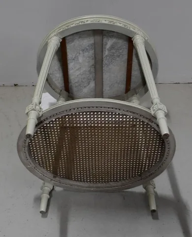 Guéridon en Bois Réchampi et Cannage, style Louis XVI – 1920
