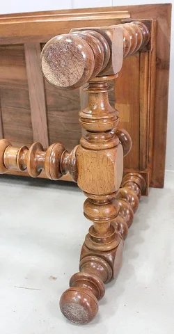 LOUIS XIII STYLE SCHREIBTABELLE