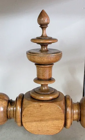 LOUIS XIII STYLE SCHREIBTABELLE
