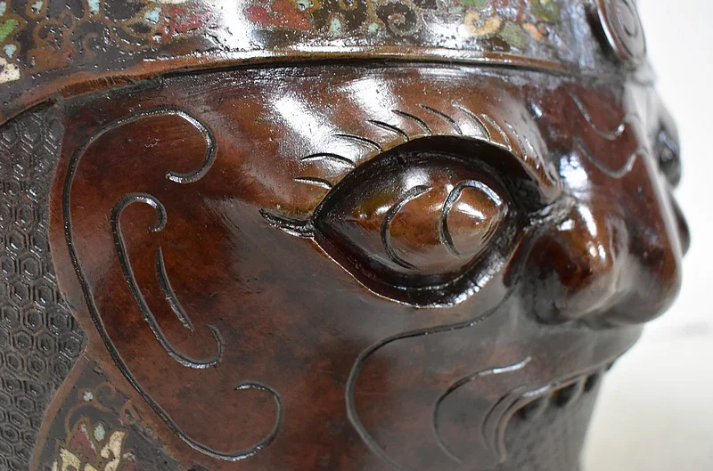 CHINESE VASE